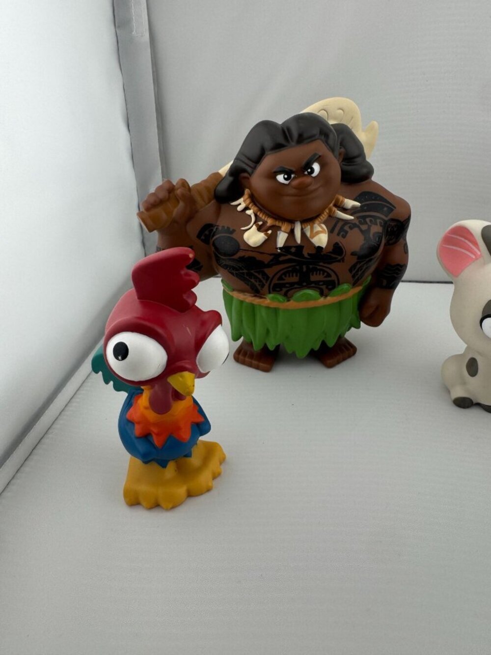 Disney Moana 4-Piece Vinyl Figurine Set Maui Pua HeiHei Collectibles - Picture 2 of 9